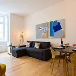 Guestready - Modern Near Rua Augusta דירה *
