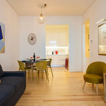 Joivy Modern 1-bed Nearby Praca Do Comercio, In Baixa 公寓