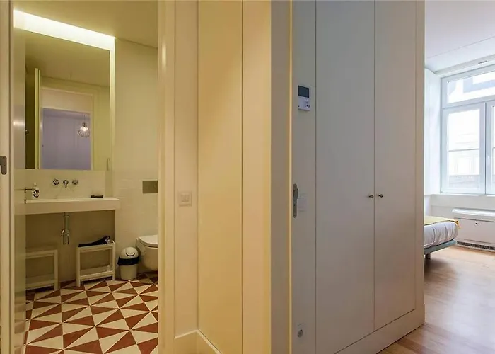 Апартаменты Guestready - Modern Near Rua Augusta *