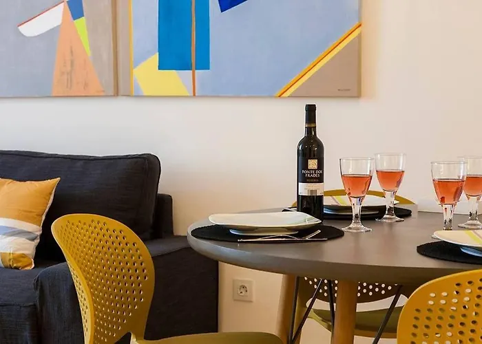 Апартаменты Guestready - Modern Near Rua Augusta *